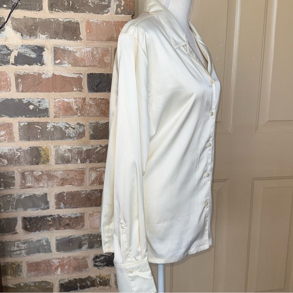 NWT Investments Cream Satin Button Down Shirt Plus Size 18W - Picture 4 of 13